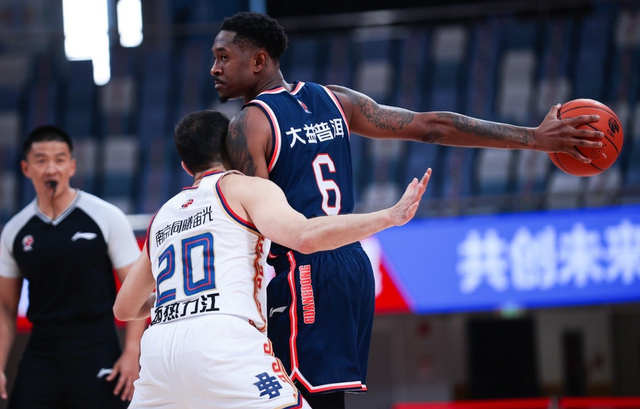 爱游戏官网包含蒂姆与60激战阿森纳分钟，出色发挥胜负难料！，西亚卡姆焦点对战气势如虹延续的词条